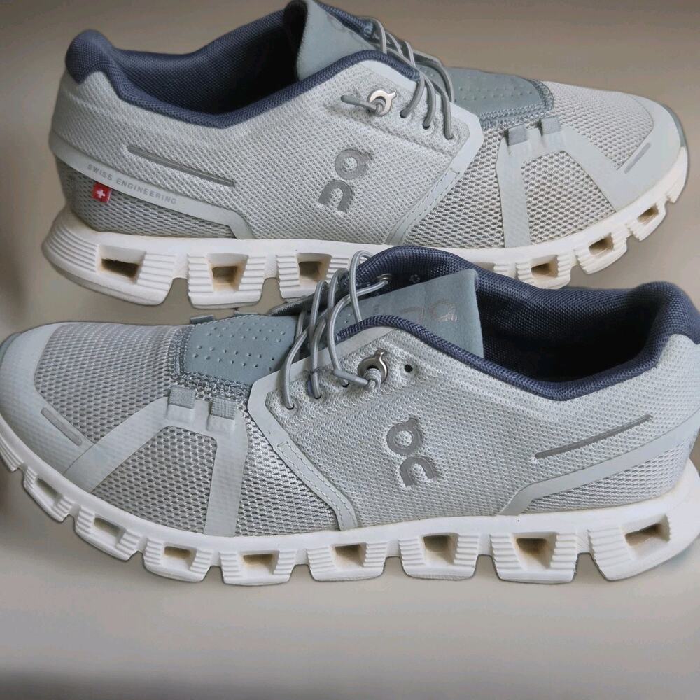 Womens On Cloud 5 Running Shoe Surf Cobble US 7.5 59.98895